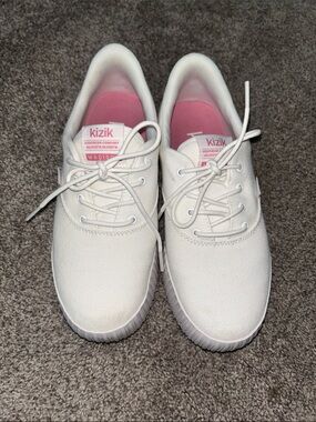Kizik Women's White Canvas Sneakers with Pink Insole